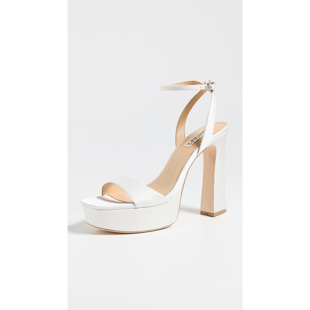 Badgley Mischka Caia Pumps in White